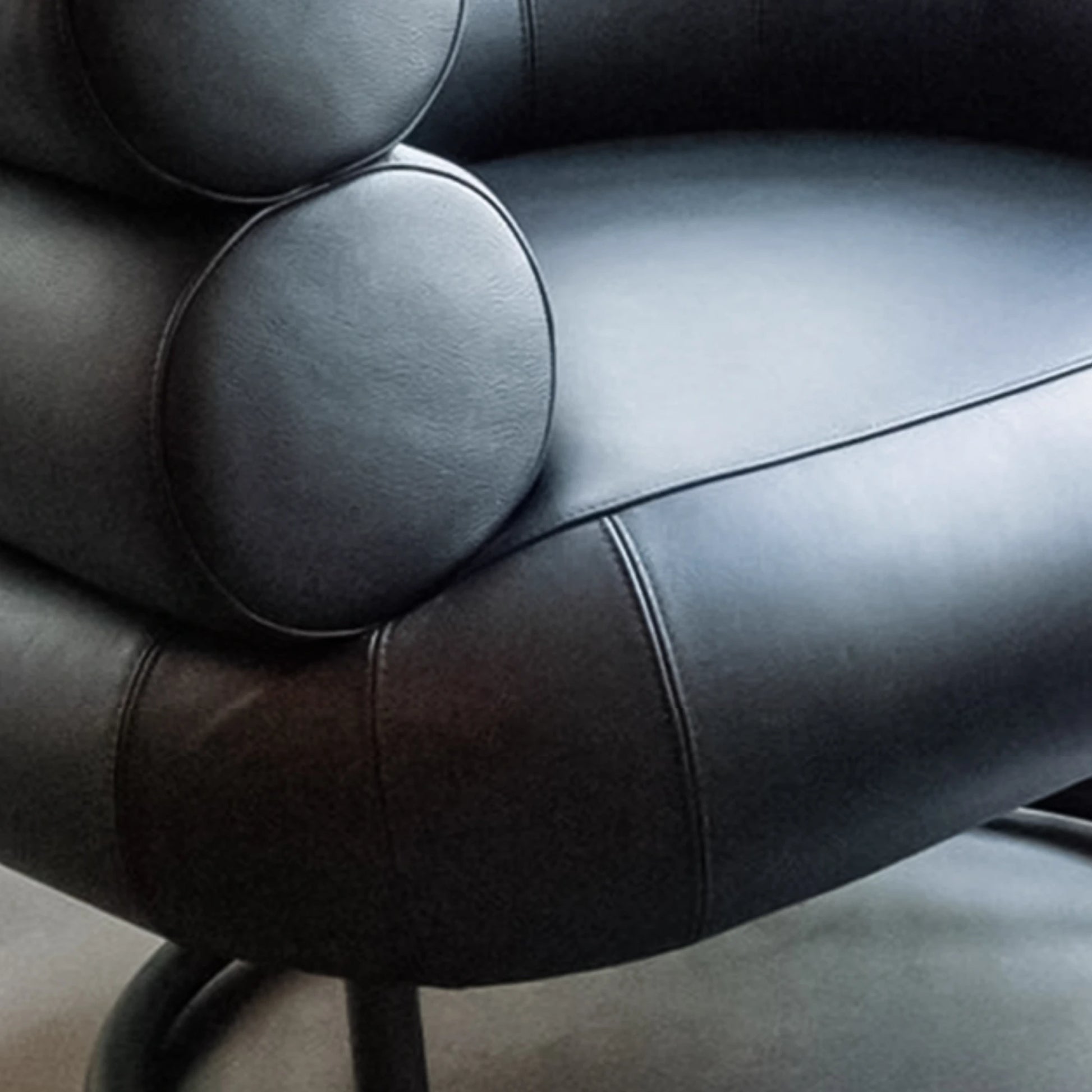 MODE Eileen Gray Bibendum Chair Replica, Black