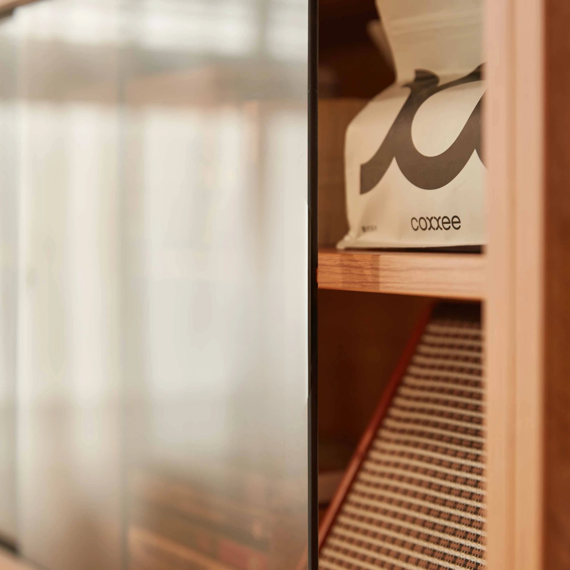 Linspire Verve Display Module with Glass Doors