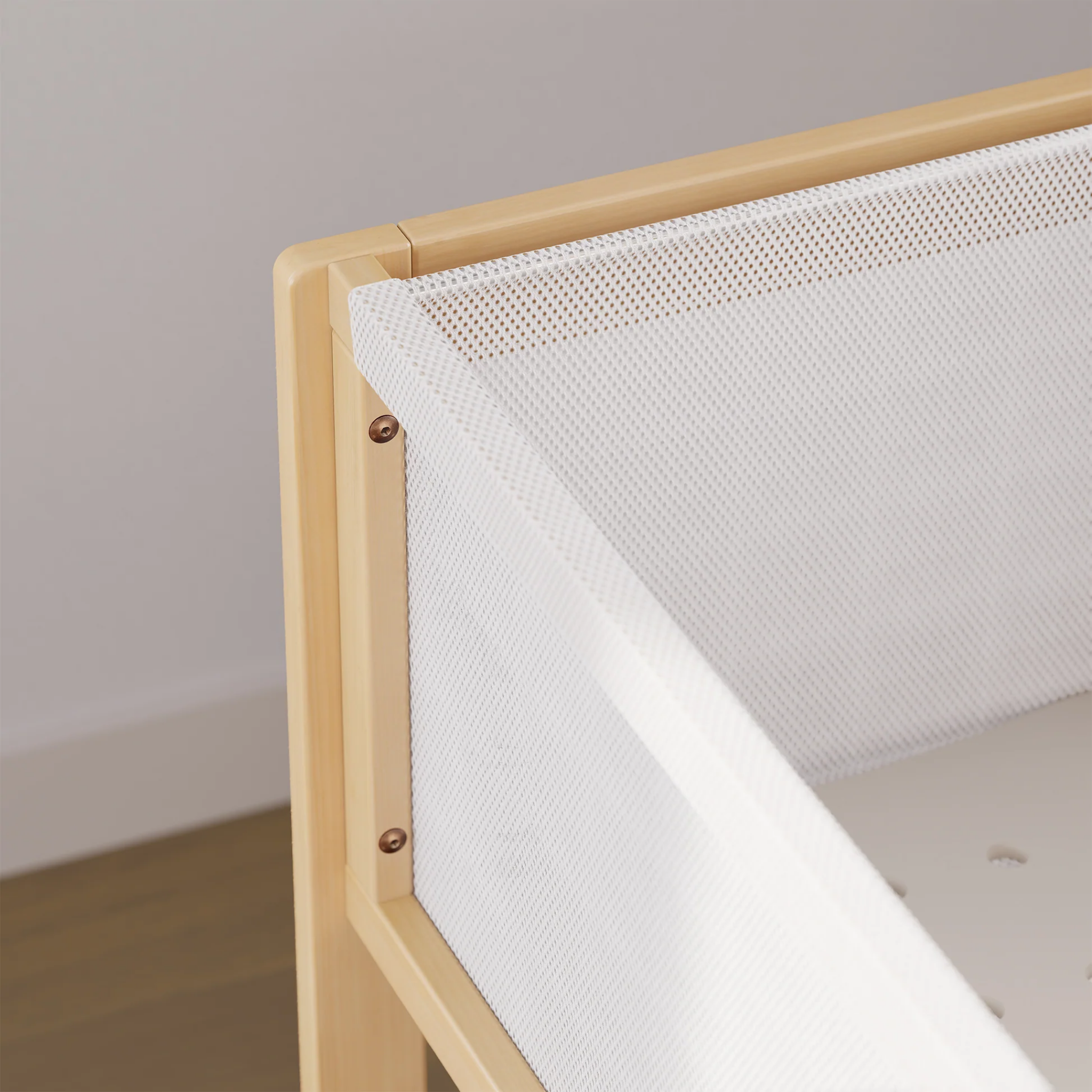 Boori Tidy Kids Bassinet/Change Table - 2 in 1, Almond & Barley White