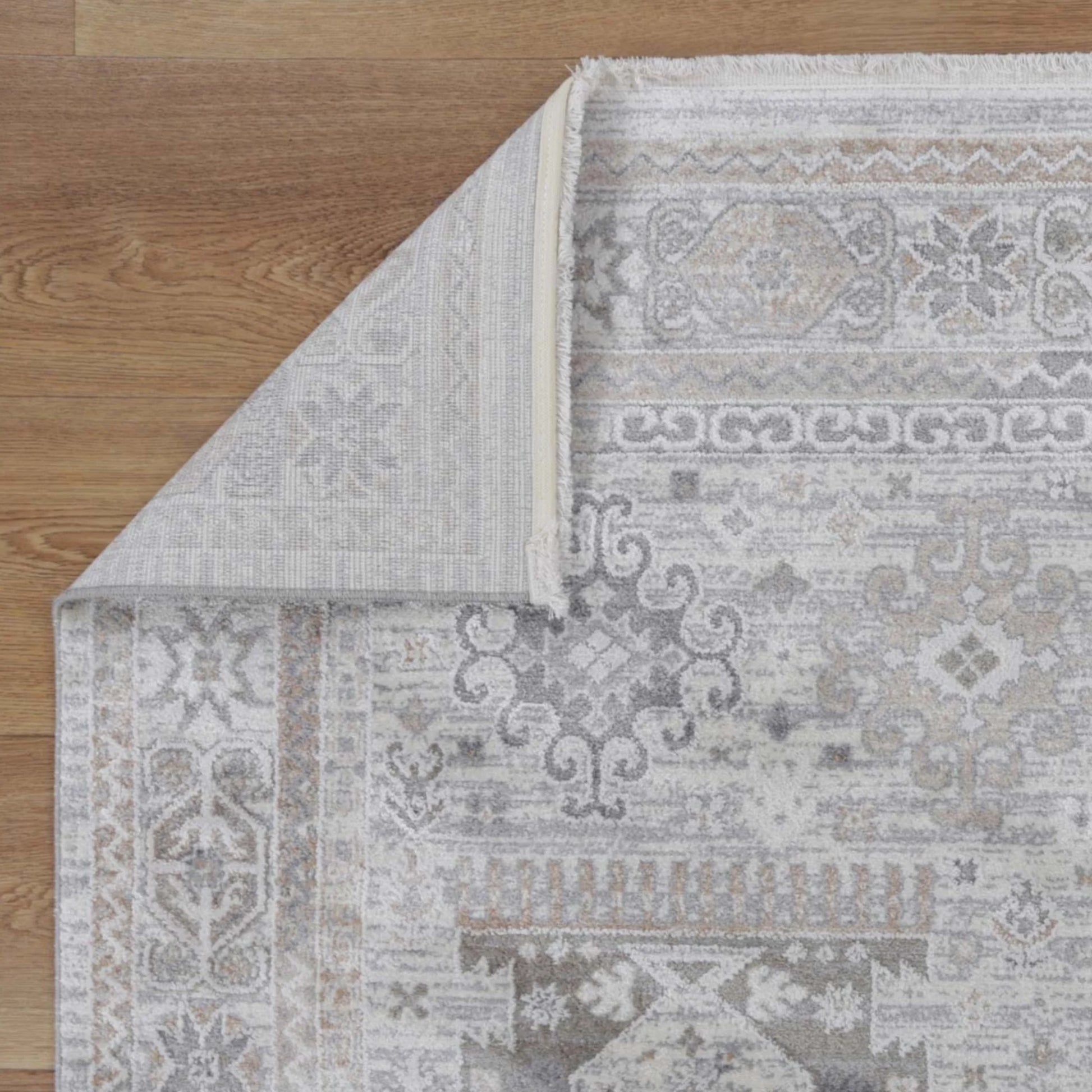Wild Yarn Seasons Vintage Serengeti Rug, Cream, Grey