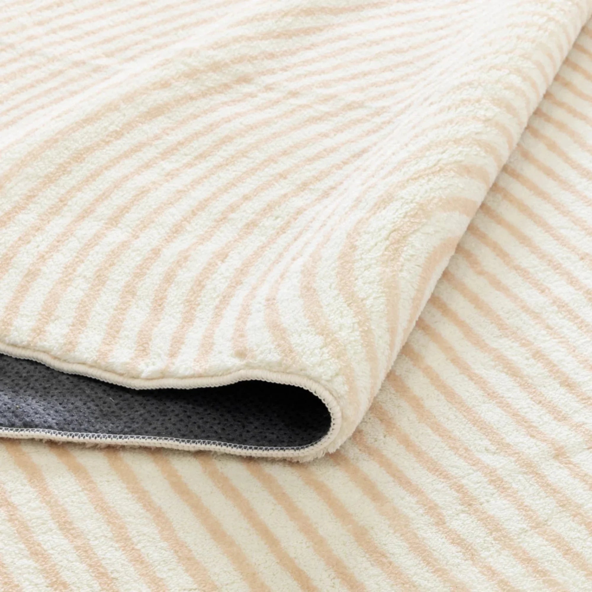 DreamWeaver Oasis Arches Machine Washable Rug, Arches Cream