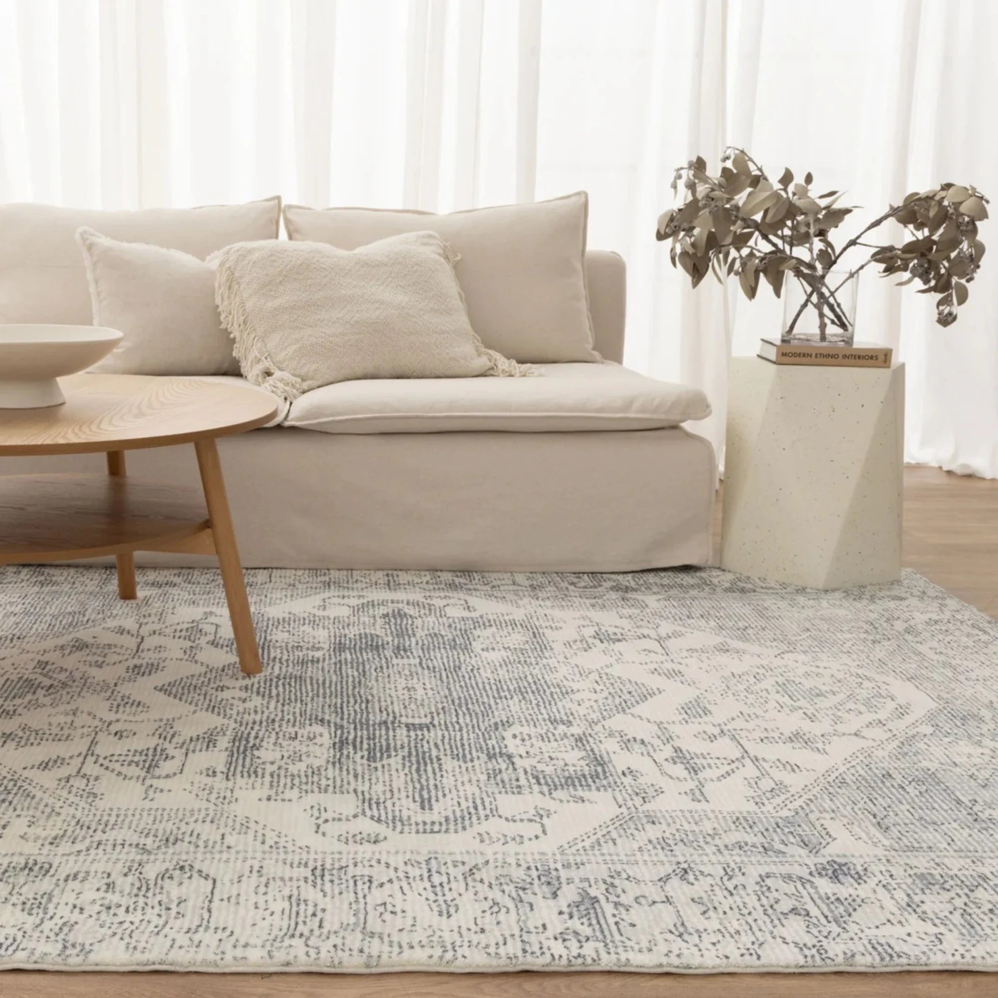 Dreamweaver Oasis Medallion Machine Washable Rug, Medallion Blue
