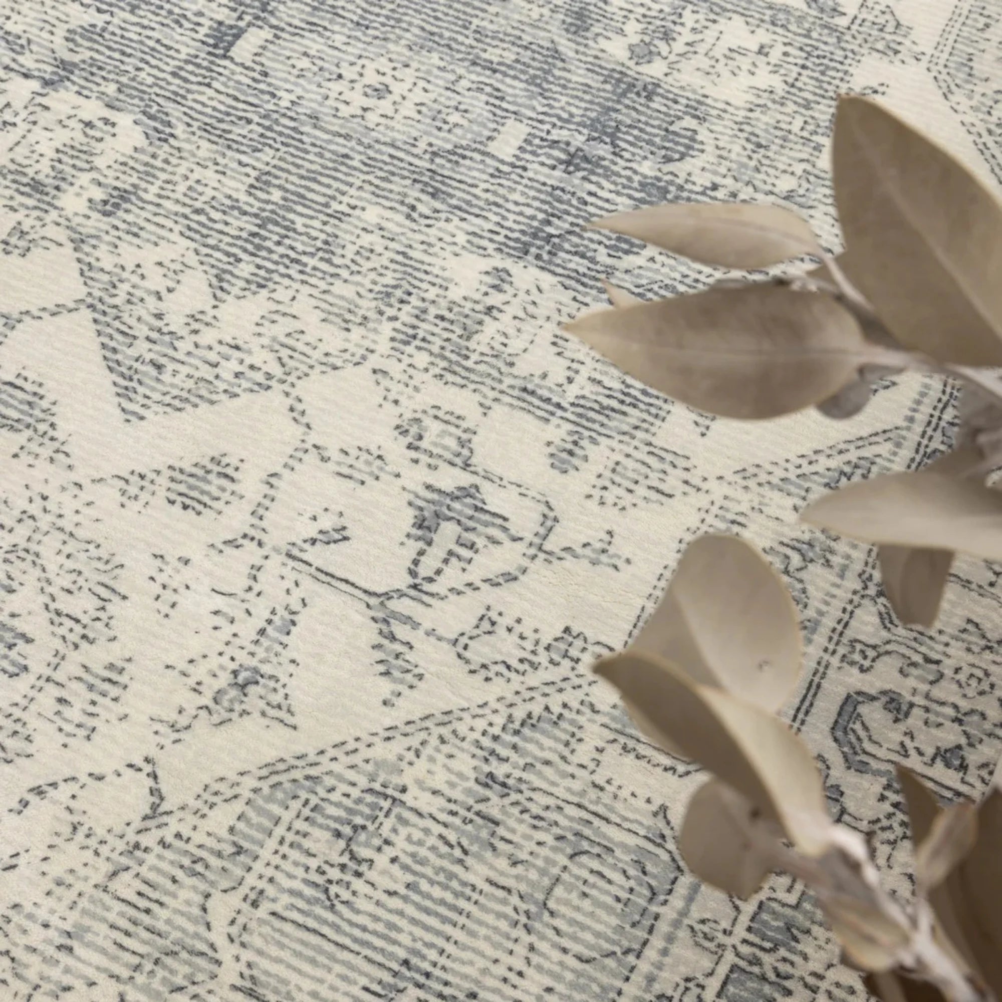 DreamWeaver Oasis Medallion Machine Washable Rug, Medallion Blue