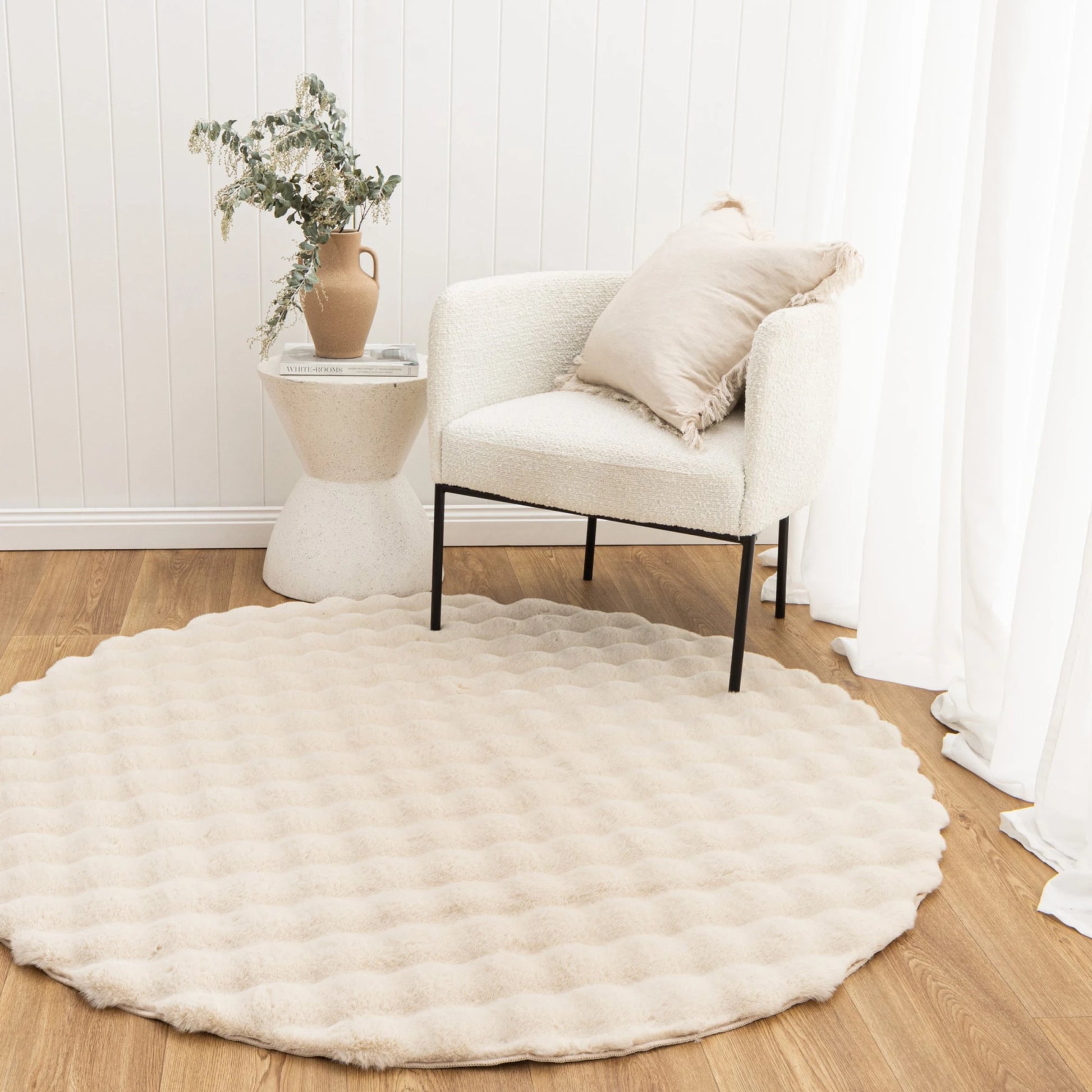 DreamWeaver Essence Round Machine Washable Rug, Beige