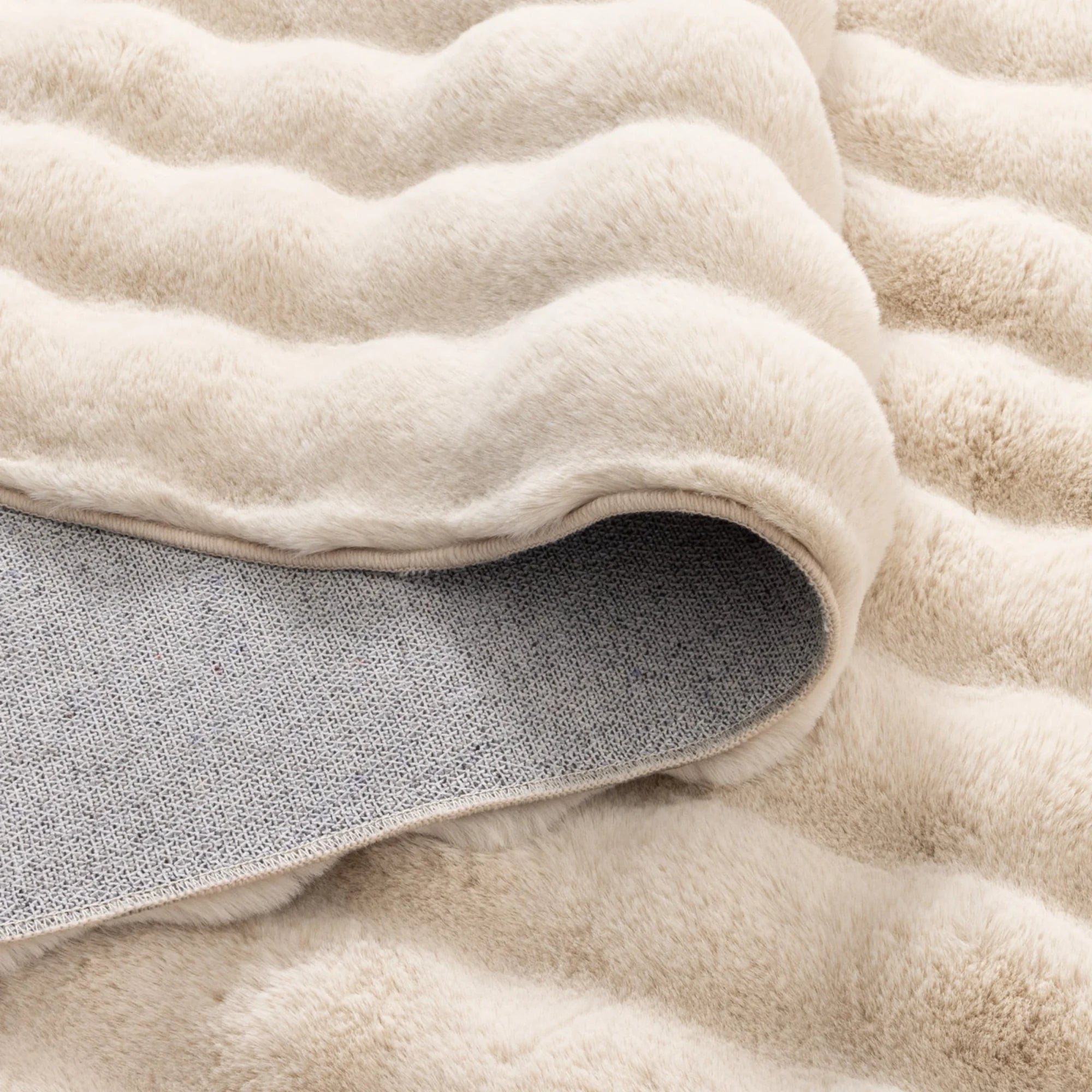 DreamWeaver Essence Round Machine Washable Rug, Beige