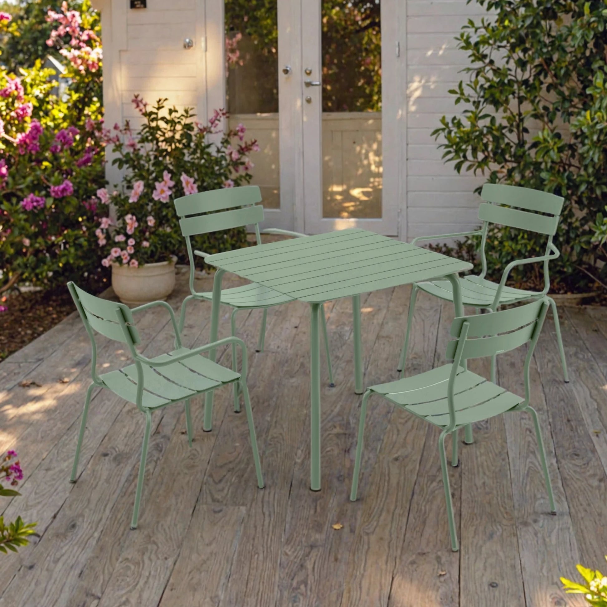 Wellmax Verano Outdoor Aluminium Square Dining Table, Green