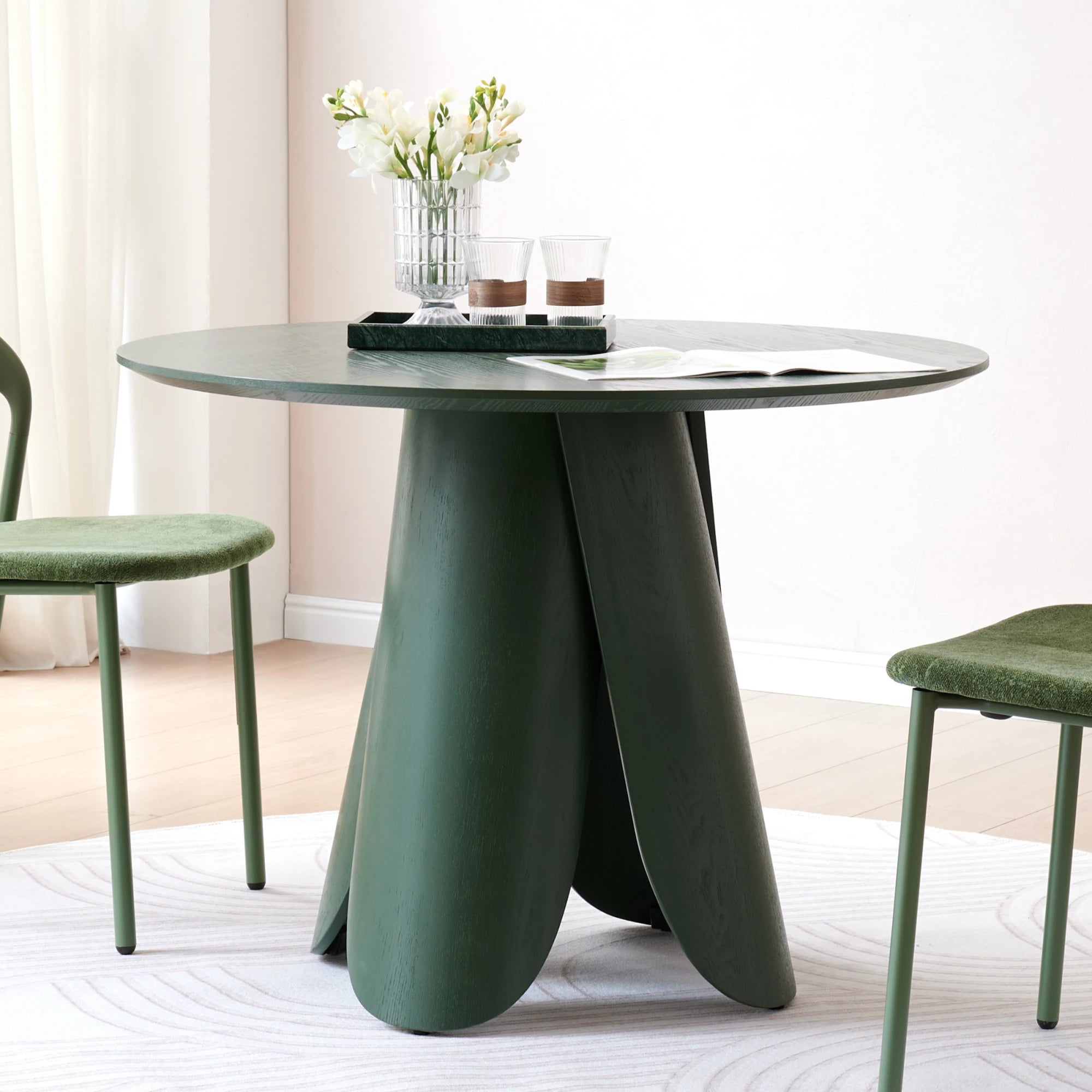 MODE Elara Round Dining Table 100cm, Green