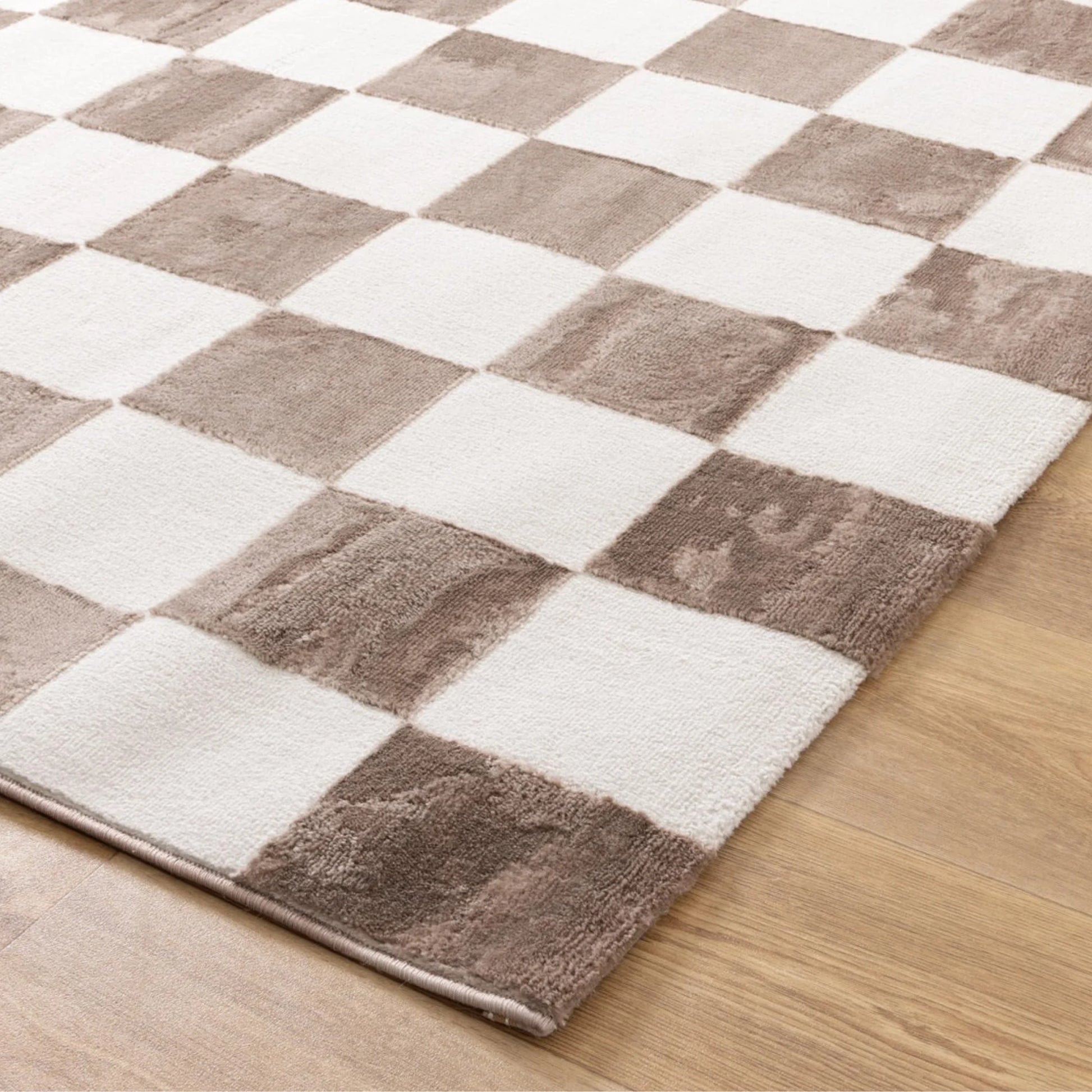 DreamWeaver Jade Checkers Rug, Cream, Brown
