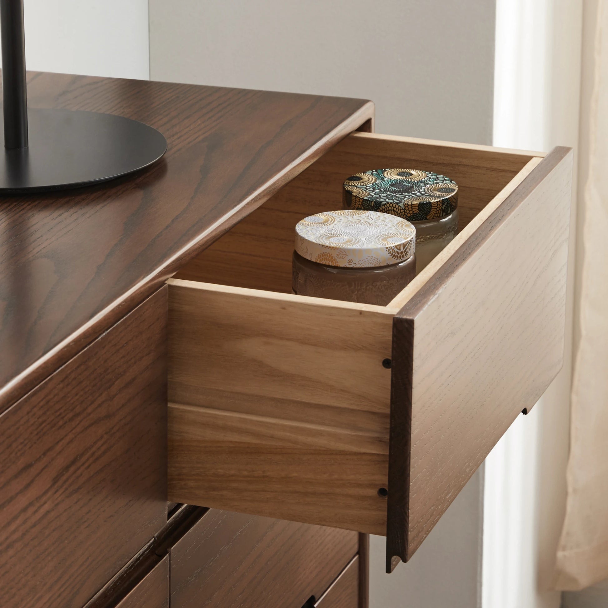 Solidwood Bailey Chest of 9 Drawers