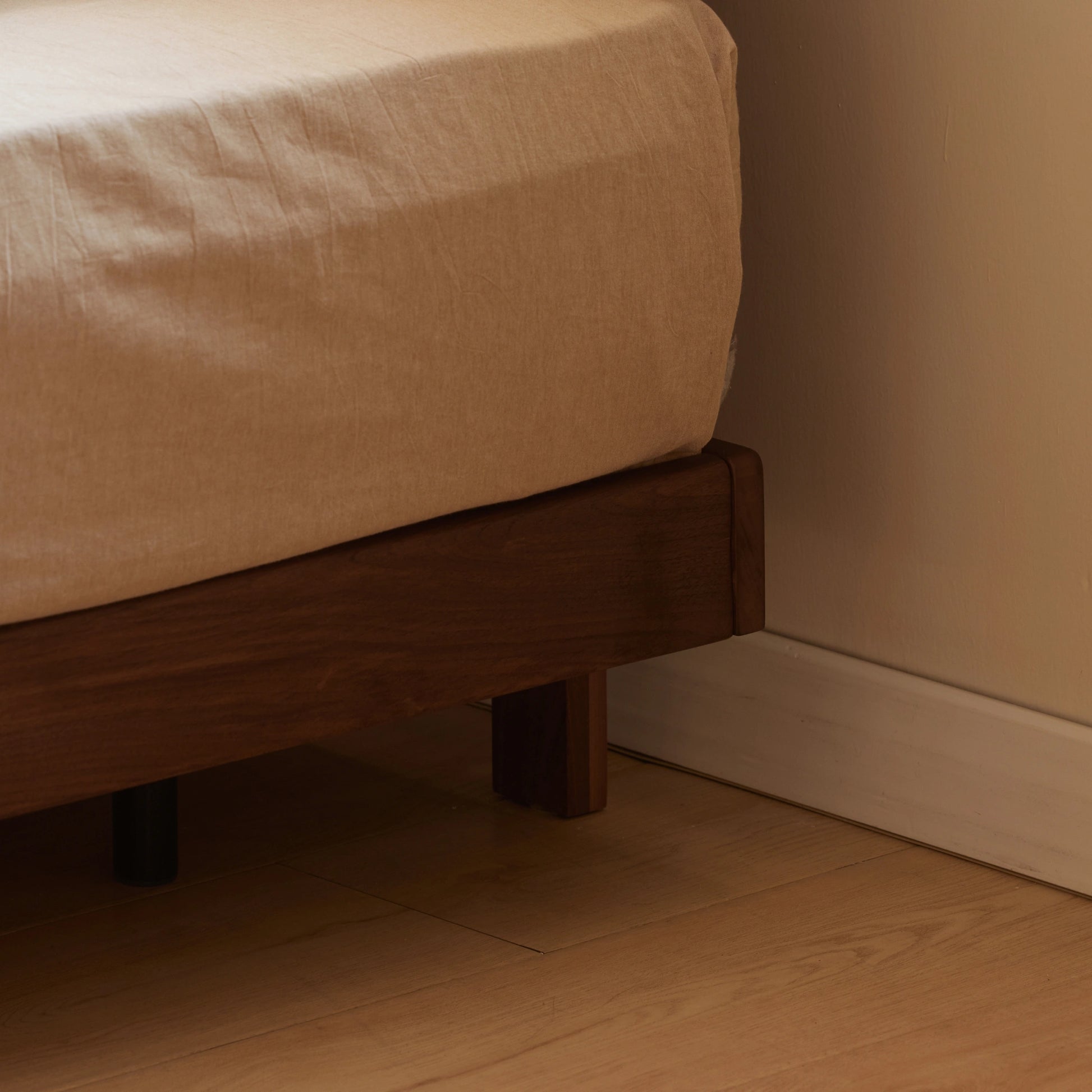 Solidwood Nordin Walnut Bed Base, Dark Wood