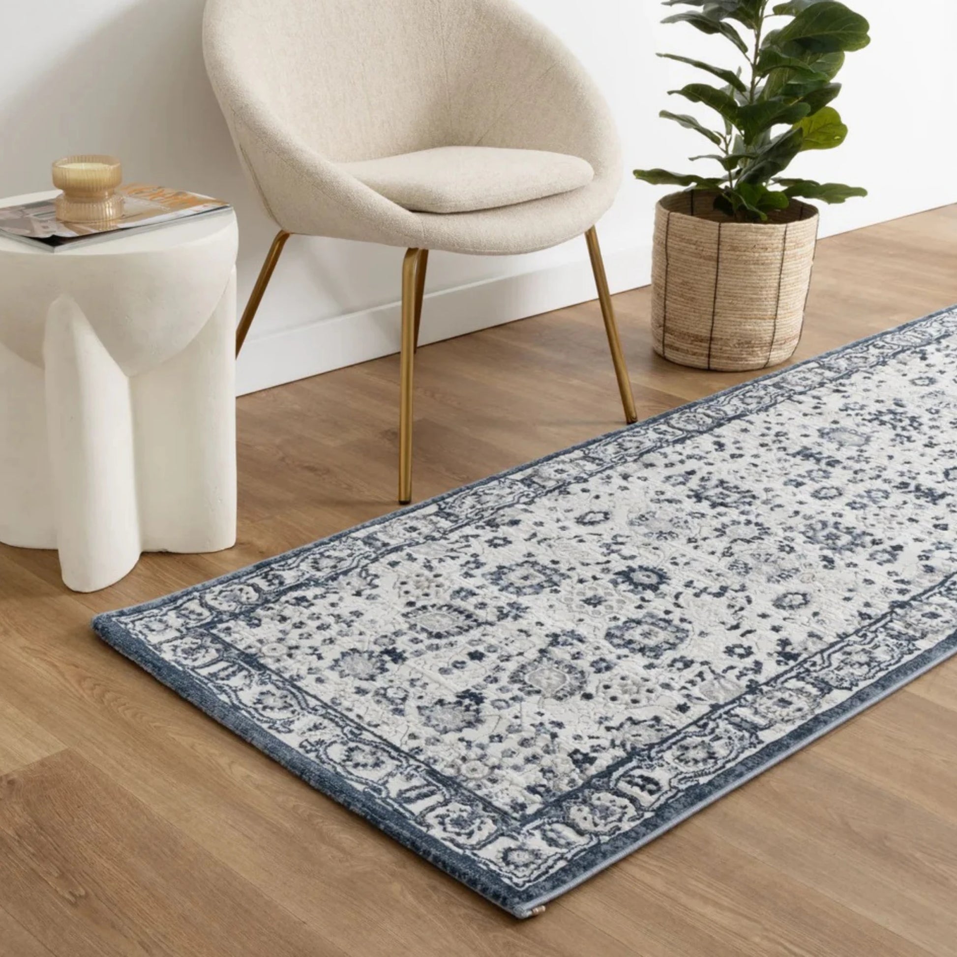 DreamWeaver Maya Floral Traditional Rug, Blue