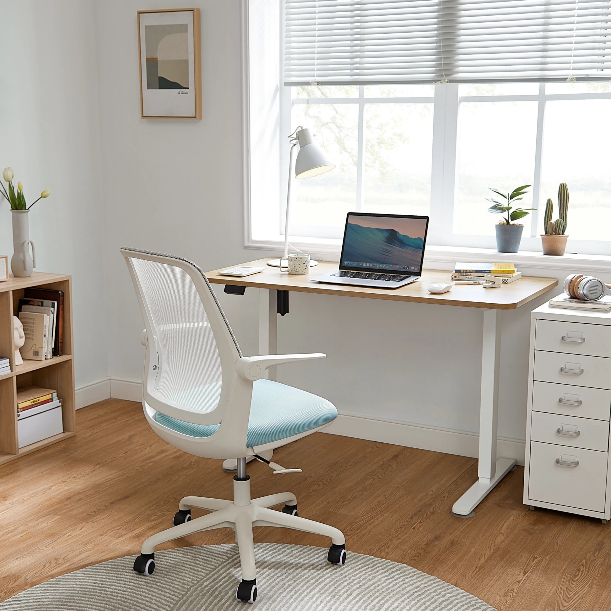 Linspire Agile Mesh Office Chair, Blue
