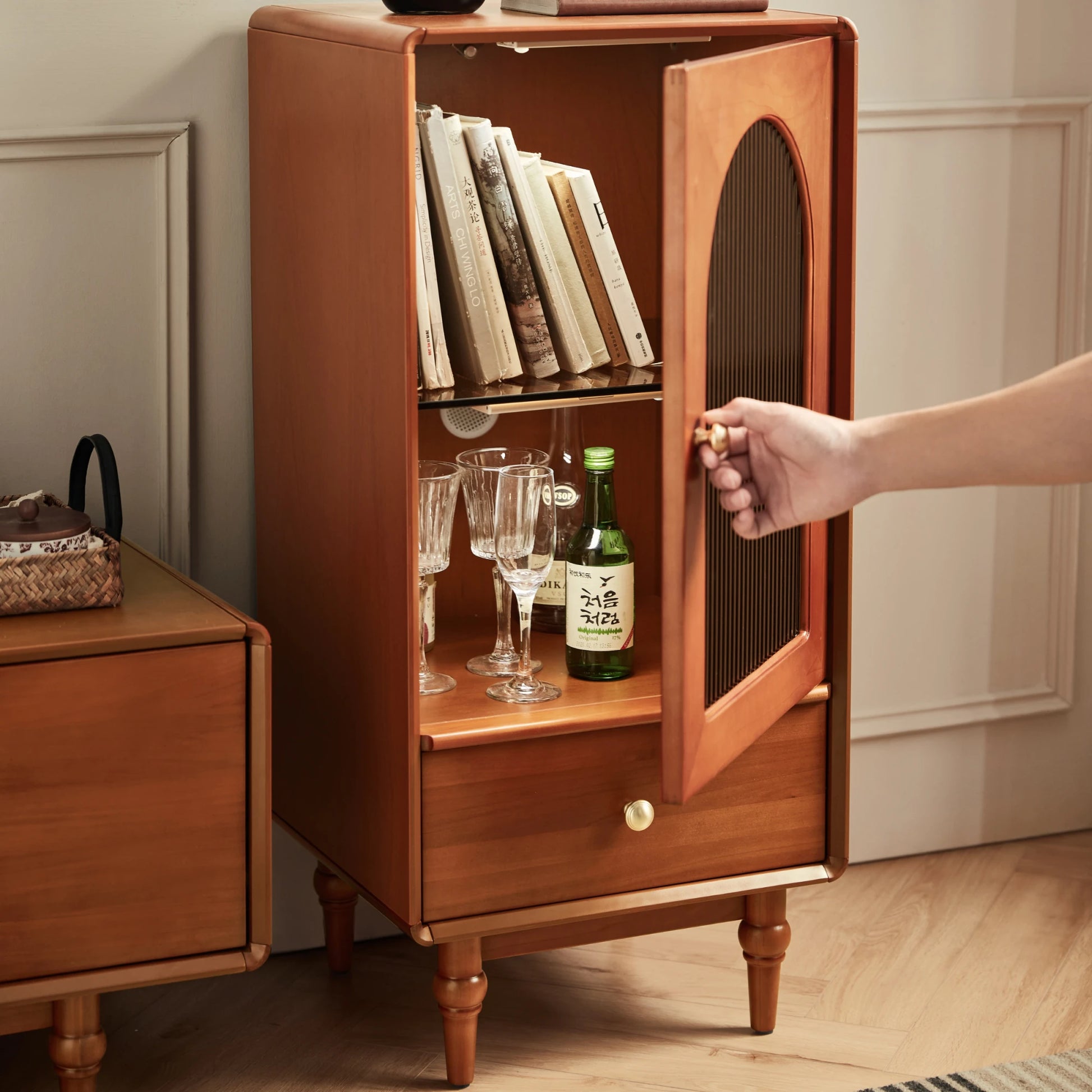 Linspire Gaenor Side Cabinet