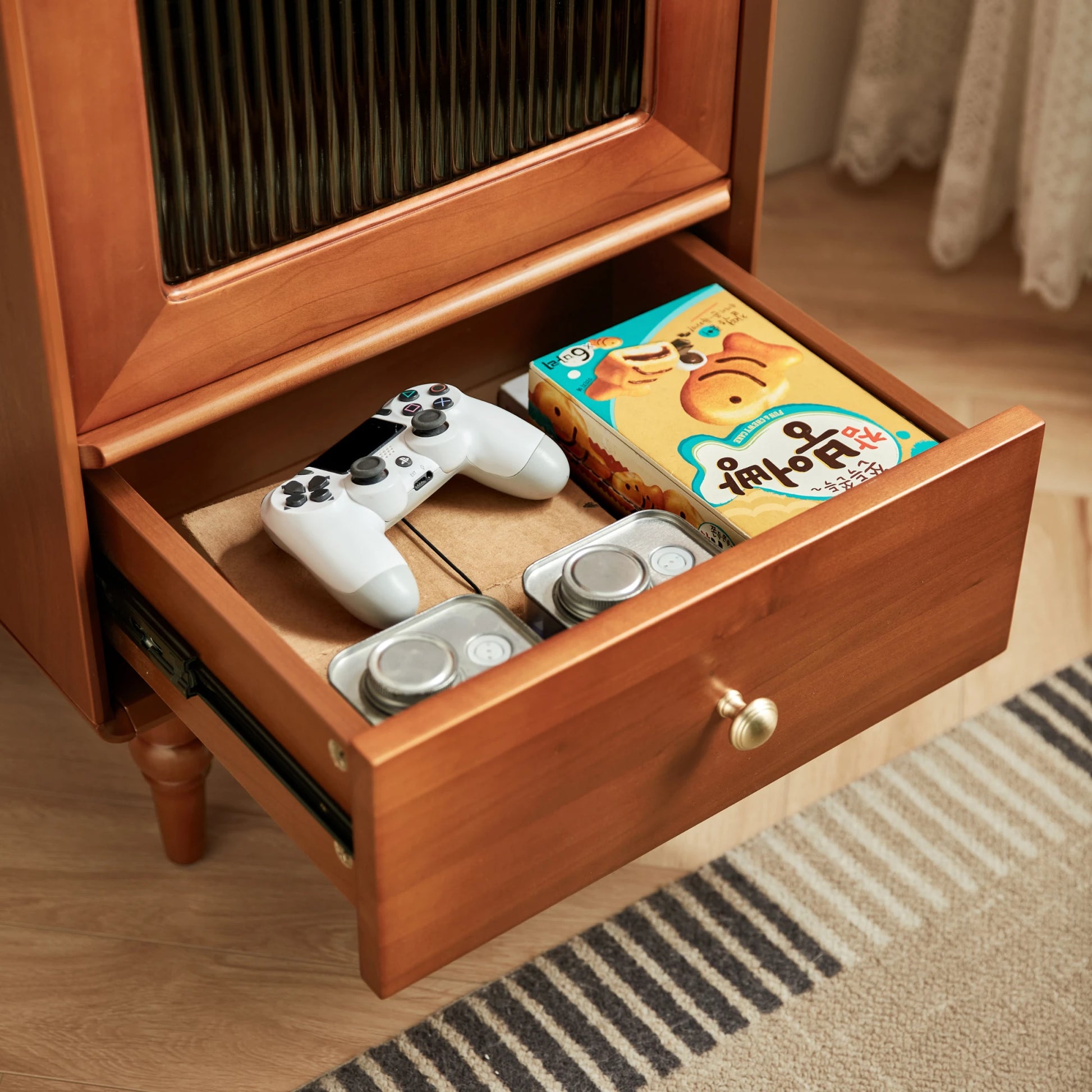 Linspire Gaenor Side Cabinet