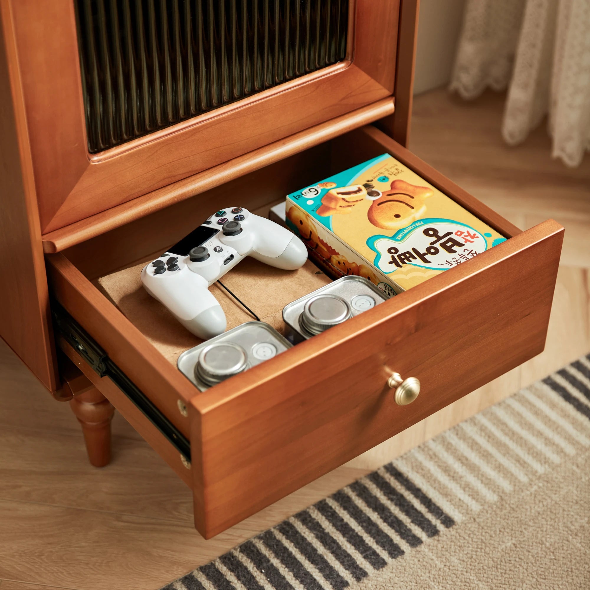Linspire Gaenor Side Cabinet