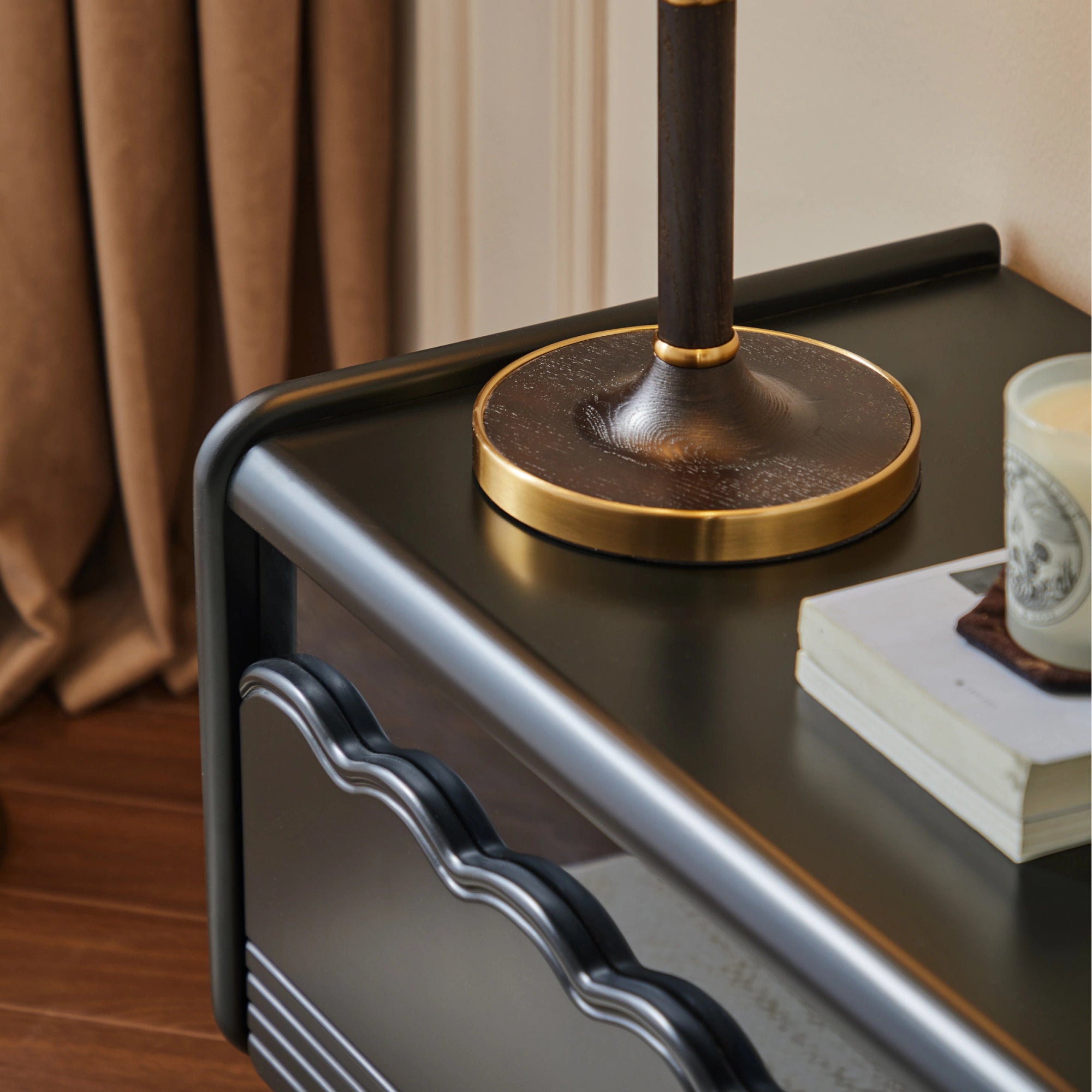 Linspire Moti Entertainment Unit with 4 Drawers